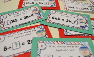 Task cards for elementary equal equations – with a festive twist!