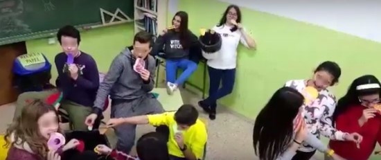 1° paso, haz el Mannequin Challenge con tu clase. 2° paso, pide a tus alumnos que lo cuenten en el blog. ¡Así es como motivamos a nuestros alumnos! 1° paso, haz el Mannequin Challenge con tu clase. 2° paso, pide a tus alumnos que lo cuenten en el blog. ¡Así es como motivamos a nuestros alumnos!